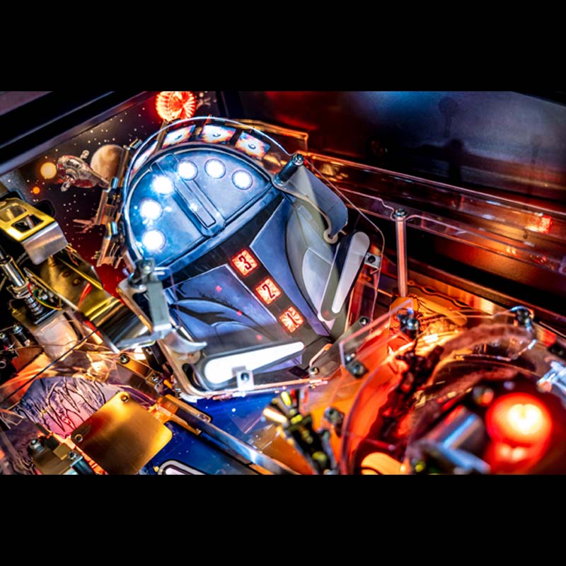 stern-mandalorian-premium-pinball-machine-mandalorian-helmet