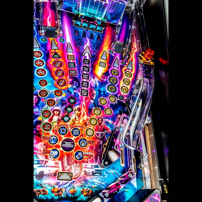 stern-stranger-things-pro-pinball-machine-playfield-closeup-view2